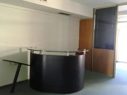 Reconquista 500, Piso 9