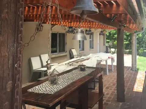 Casa   en Venta en El Remanso, Exaltación de la Cruz, G.B.A. Zona Norte
