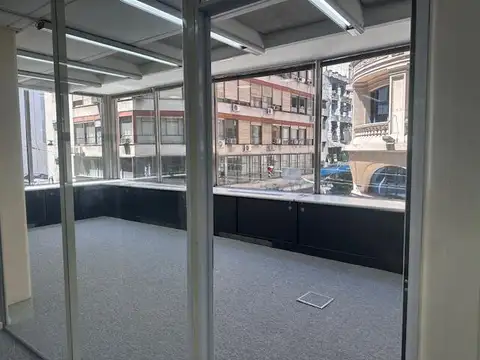 Maipú y Av. Roque Saenz Peña (D. Norte)