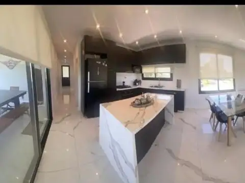 Casa en Venta en El Naudir, USD 430.000