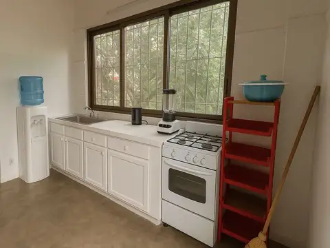 VENTA PH  4 AMBIENTES   PATIO  PERMUTA