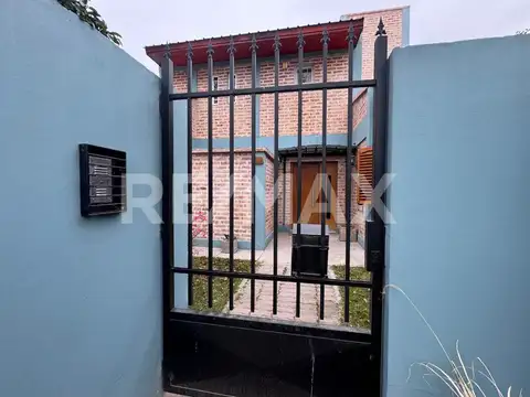 Casa 6 ambientes con 3 baños