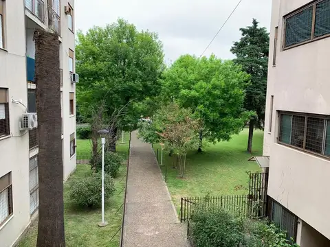 Depto. 4 amb.  B. MASCIAS - VENTA