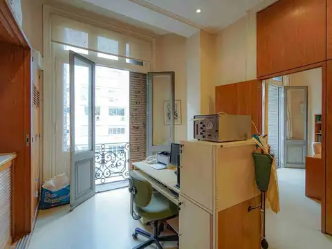 Oficina 5 ambientes con 1 baño