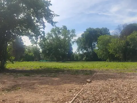 TERRENO A LA VENTA EN BARRIO LOS PINOS III DE YEI PORA