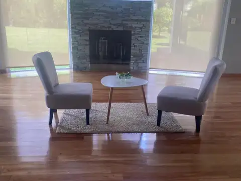 Casa en Venta en Guillermo E Hudson, USD 695.000