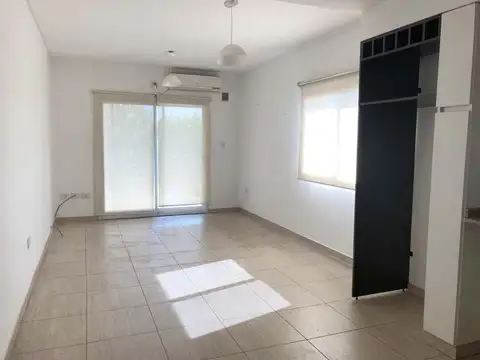 Aristobulo del Valle al 4900 2°