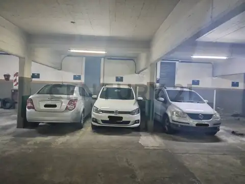 Cochera en Venta de 2  mts largo x 4  mts ancho