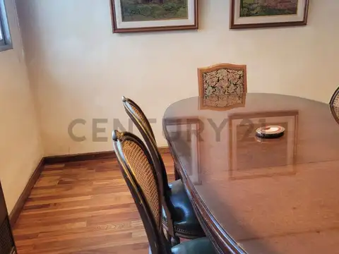 calle 8 e/ 48 y 49 8300, Piso 0