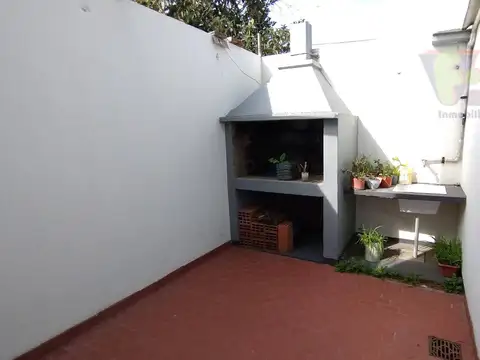 Depto Tipo Casa 12 ambientes con 5 baños