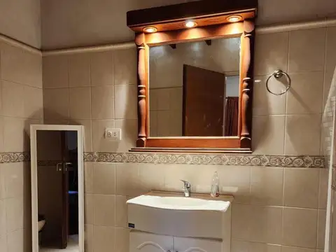 Terreno en Venta en Villa Gobernador Udaondo, USD 180.000