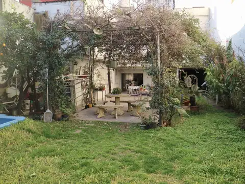 Casa en venta Moron centro en terreno de 10 x 30 FOT 2