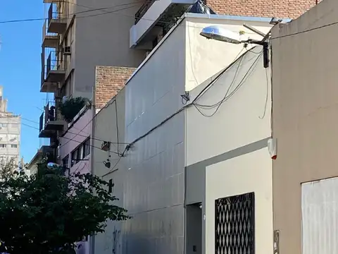 DEPARTAMENTO DE 4 AMBIENTES EN VENTA -  MORON CENTRO