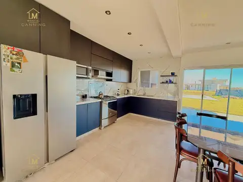 Casa en Venta en La Alameda, USD 295.000