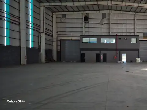 Galpon en Alquiler 40  mts Frente