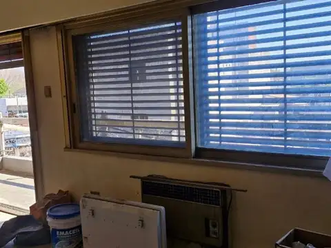 Depto Tipo Casa 4 ambientes con 2 baños