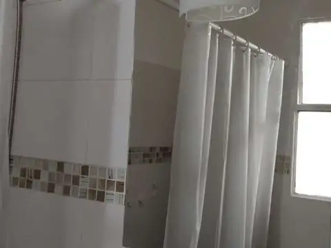 Depto Tipo Casa en Venta 50 años