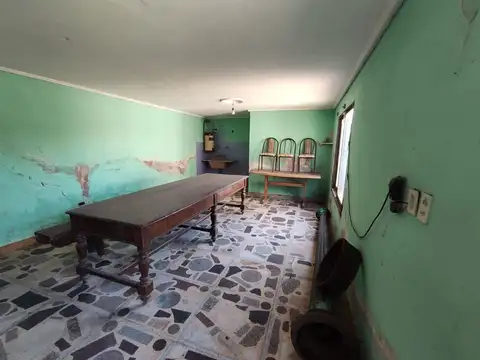 Casa 3 ambientes con 1 baño