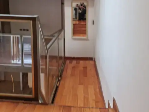 EXCELENTE  DUPLEX 2     AMB  EDIF CON CANCHA DE TENIS PARRILLA LAUNDRY