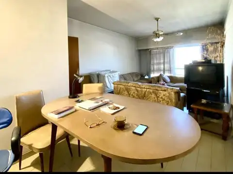 Depto Tipo Casa en Venta 40 años