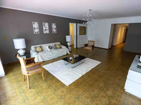 Departamento en Venta de 4 dormitorios