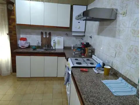 Casa 4 ambientes con 1 baño