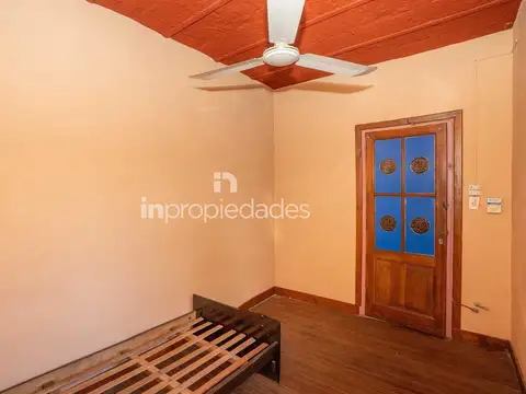 Hermosa casa colonial de 300m2 con gran patio y luminosidad - ALQUILER