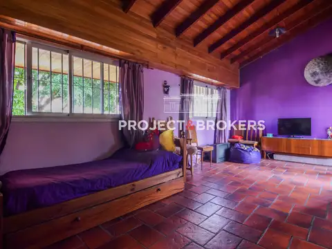 Casa 5 ambientes con 3 baños