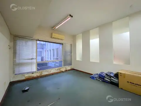 Oficina 6 ambientes con 1 baño