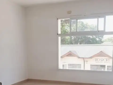 Local en Alquiler en Ibarlucea, $ 450.000