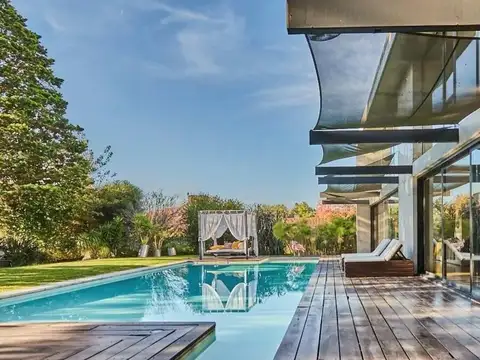 VENTA DE CASA EN COUNTRY SAN DIEGO ESTILO RACIONALISTA