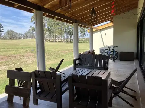 Casa en Alquiler de 3 dormitorios