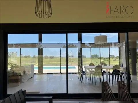 Casa en Alquiler de 3 dormitorios