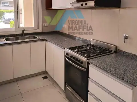 Departamento en Alquiler con 1 cochera