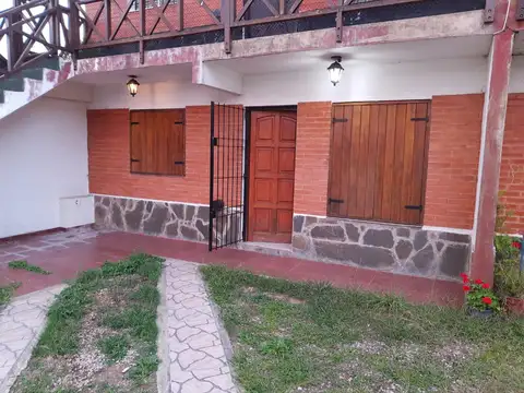 Depto Tipo Casa en Alquiler Temporal de 3 ambientes