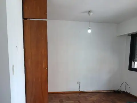 ALQUILER MONOAMBIENTE PARAGUAY 1346