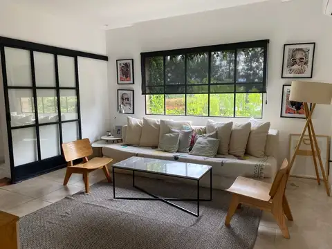 Casa en Alquiler Temporal con 1 cochera