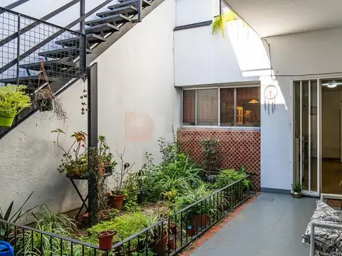 Local en Banfield Este