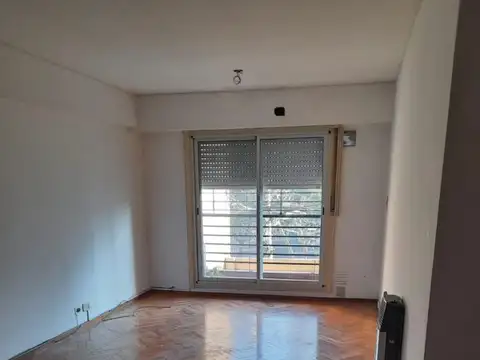 Comodísimo depto 2 dormitorios, en alquiler.