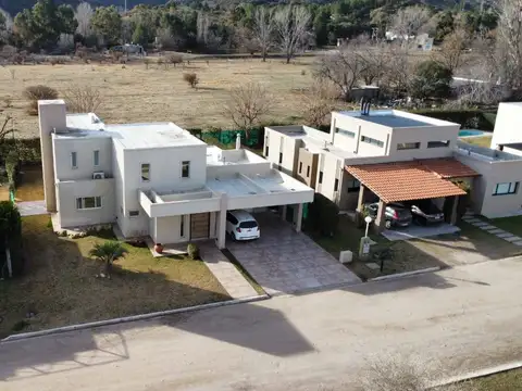 Casa en Venta en Juana Koslay, USD 265.000