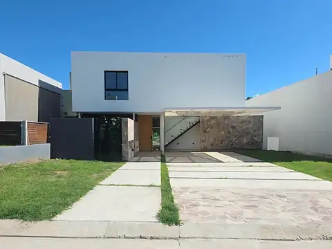 Casa en Venta en Cañitas Barrio Privado