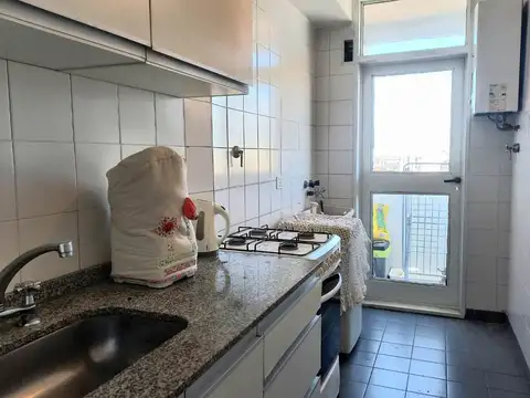 DEPTO 2 AMB C/ BALCON VENTA TORRES P, AVELLANEDA