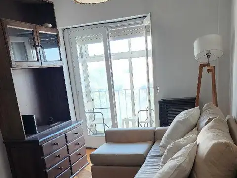 3 ambientes al contrafrente con balcón con o sin muebles