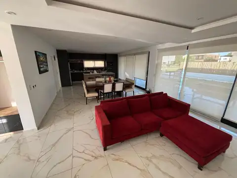 Casa en Venta en Lagoon Pilar, USD 360.000