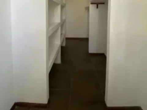 Casa en venta - 3 Dormitorios 2 Baños - Pilar