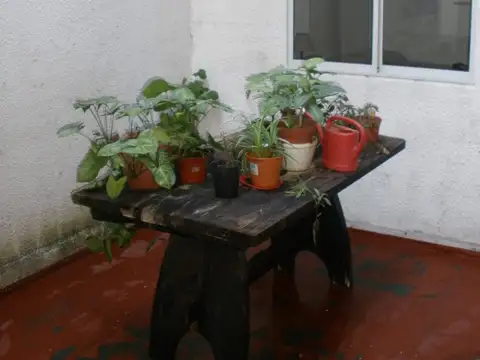 VENTA DPTO ESTILO LOFT USD140.000 - DEFENSA AL 300