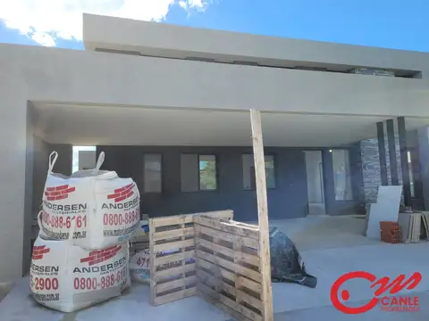 San Matias, Av. de los Lagos, 1000