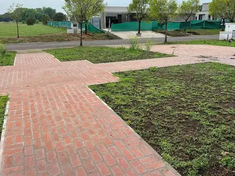 Casa en Venta en Lujan, USD 350.000