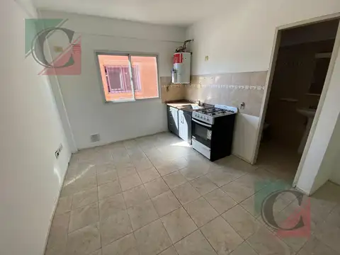 Departamento en Alquiler en Lanus Este, $ 390.000