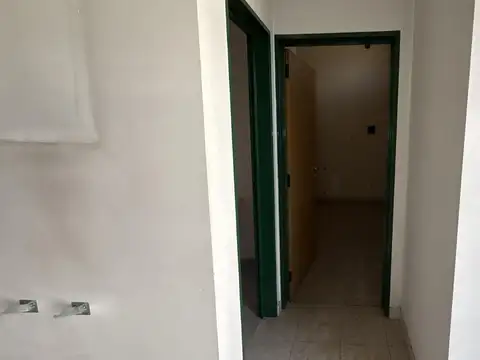 Local en Área Centro Este